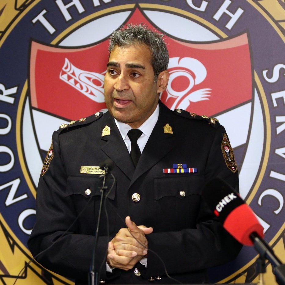 Police chief disappointed at alleged drug deals from chair outside consumption site